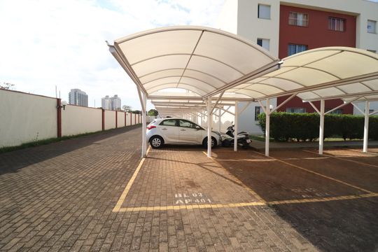 Garagem de apartamento para alugar com 2 quartos, 50m² em Alto Umuarama, Uberlândia