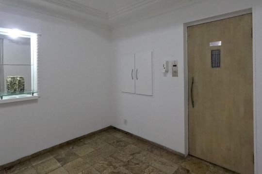 Área Comum - Hall de Entrada de apartamento para alugar com 2 quartos, 85m² em José Menino, Santos