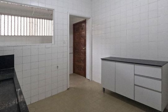 Cozinha de apartamento para alugar com 2 quartos, 85m² em José Menino, Santos