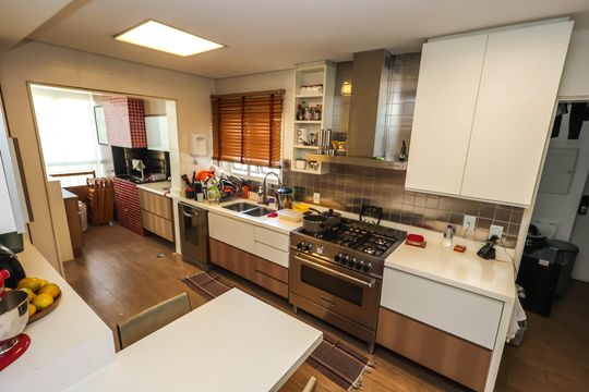 Cozinha de apartamento à venda com 4 quartos, 210m² em Altos do Ipiranga, São Paulo
