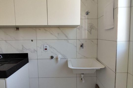 Área de serviço de apartamento para alugar com 2 quartos, 55m² em Vereda, Contagem