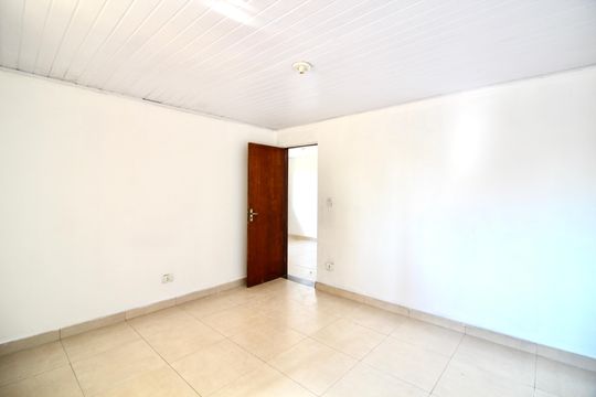 Quarto 1 de casa para alugar com 1 quarto, 40m² em Jardim Belem, São Paulo