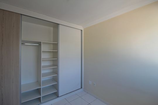 Quarto 2 de casa de condomínio para alugar com 2 quartos, 63m² em Vila Jardim Leblon, Belo Horizonte