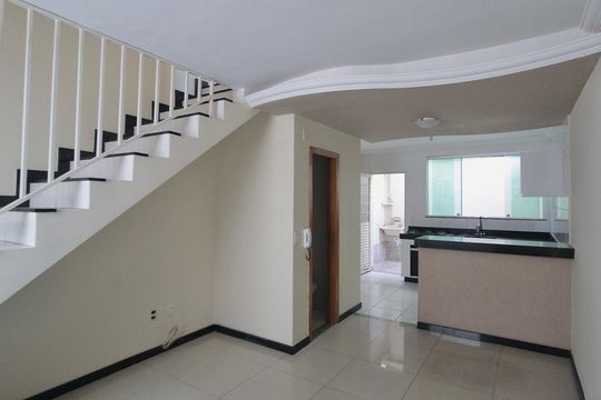 Casa de Condomínio para alugar com 2 quartos, 63m² em Vila Jardim Leblon, Belo Horizonte
