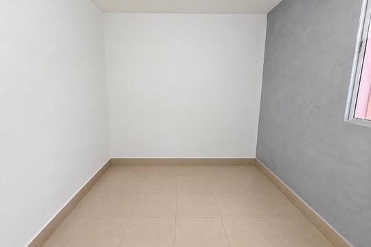 Quarto de casa de condomínio à venda com 3 quartos, 65m² em Vila Taquari, São Paulo