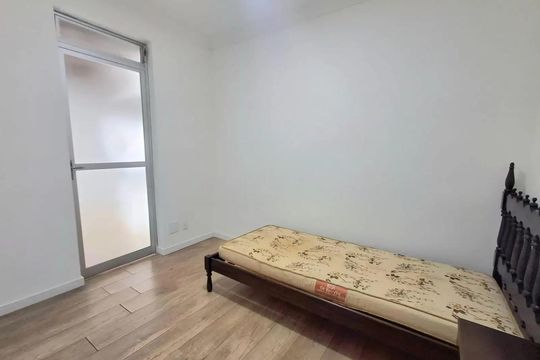 Quarto de apartamento para alugar com 2 quartos, 60m² em Dom Cabral, Belo Horizonte