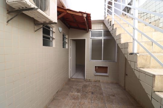 Varanda de apartamento para alugar com 2 quartos, 120m² em Jardim Guanabara, Rio de Janeiro