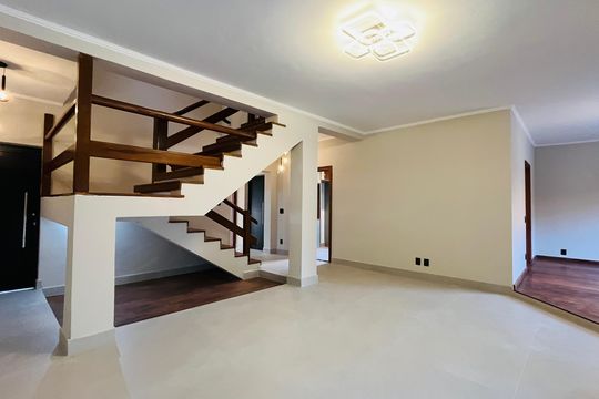 Casa à venda com 3 quartos, 260m² em Jardim Chapadão, Campinas