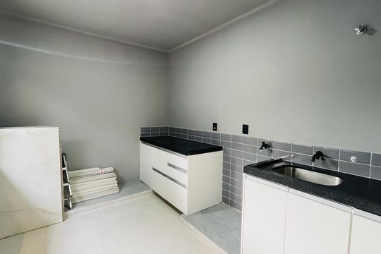 Casa à venda com 3 quartos, 260m² em Jardim Chapadão, Campinas