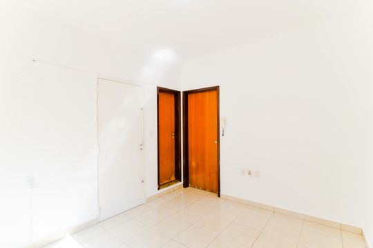 Edícula  de casa para alugar com 4 quartos, 250m² em Vila Galvão, Guarulhos