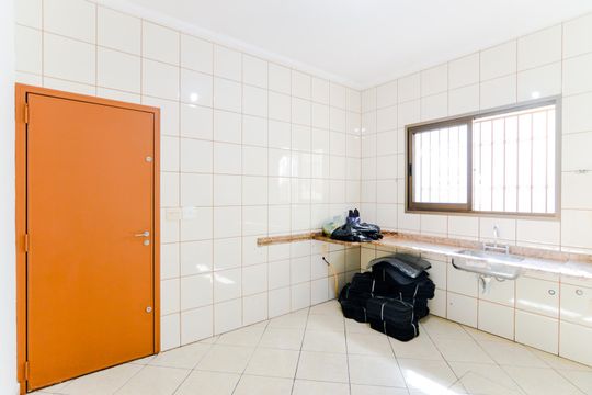 Cozinha de casa para alugar com 4 quartos, 250m² em Vila Galvão, Guarulhos
