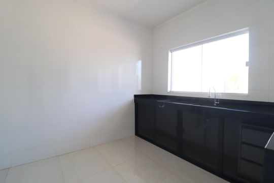 Cozinha de apartamento para alugar com 2 quartos, 80m² em Jardim Ipanema, Uberlândia