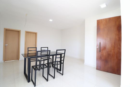 Apartamento para alugar com 2 quartos, 80m² em Jardim Ipanema, Uberlândia