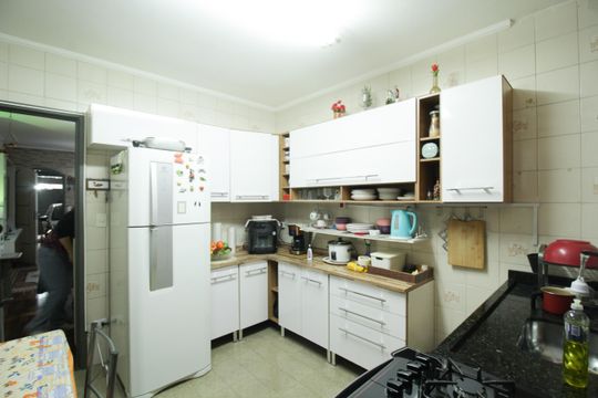 Cozinha de casa à venda com 2 quartos, 125m² em Jardim Mariliza, São Paulo