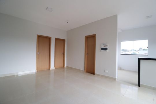 Sala de apartamento para alugar com 2 quartos, 80m² em Jardim Ipanema, Uberlândia
