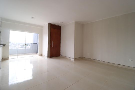 Apartamento para alugar com 2 quartos, 80m² em Jardim Ipanema, Uberlândia
