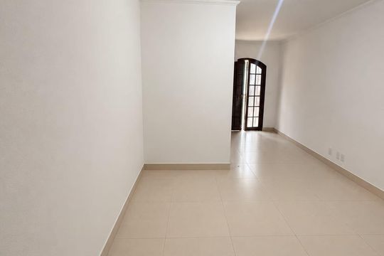 Quarto de casa à venda com 3 quartos, 160m² em Jardim Presidente Dutra, Guarulhos