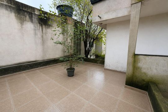 Área externa de casa à venda com 3 quartos, 160m² em Jardim Presidente Dutra, Guarulhos