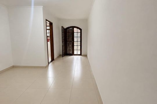 Quarto de casa à venda com 3 quartos, 160m² em Jardim Presidente Dutra, Guarulhos