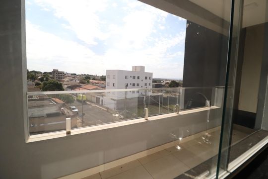 Sacada de apartamento para alugar com 2 quartos, 80m² em Jardim Ipanema, Uberlândia