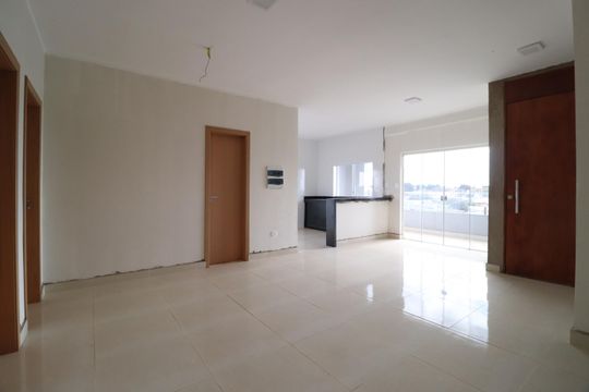 Apartamento para alugar com 2 quartos, 80m² em Jardim Ipanema, Uberlândia