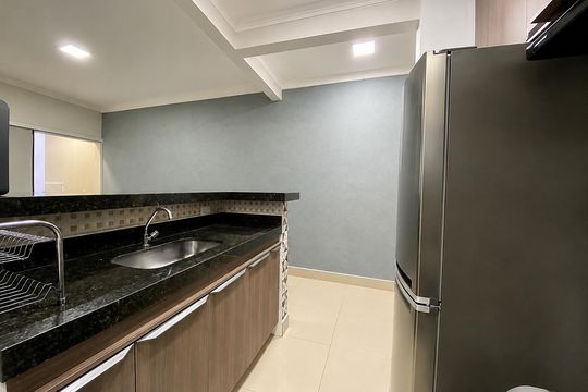 Cozinha de apartamento para alugar com 2 quartos, 60m² em Olinda, Uberaba