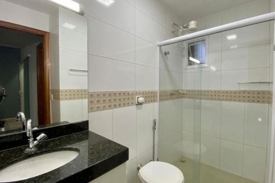 Banheiro de apartamento para alugar com 2 quartos, 60m² em Olinda, Uberaba