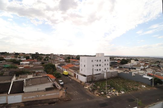 Vista da Sacada de apartamento para alugar com 2 quartos, 80m² em Jardim Ipanema, Uberlândia