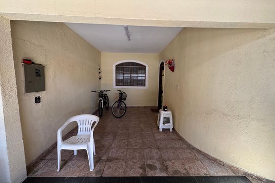 Garagem de apartamento para alugar com 2 quartos, 130m² em Conjunto 13, Brasília