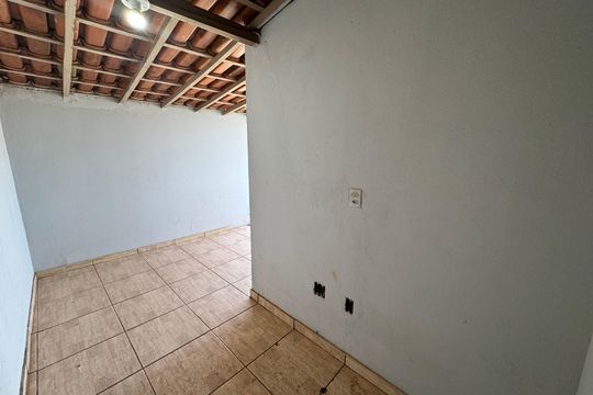 Quintal  de apartamento para alugar com 2 quartos, 130m² em Conjunto 13, Brasília
