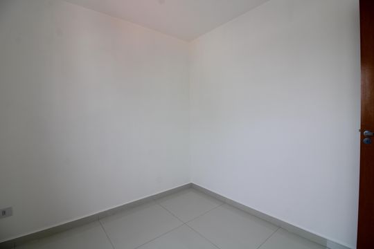Quarto 1 de apartamento para alugar com 2 quartos, 40m² em Vila Talarico, São Paulo
