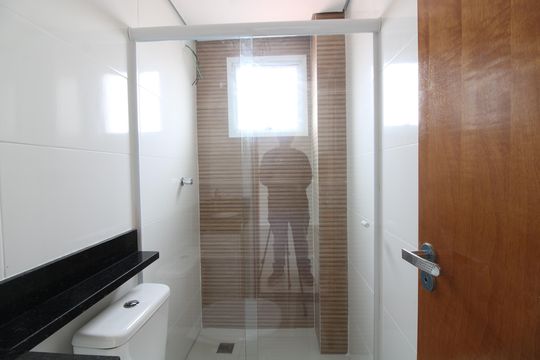 Banheiro de apartamento para alugar com 2 quartos, 40m² em Vila Talarico, São Paulo