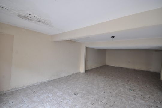 Garagem de casa à venda com 2 quartos, 142m² em Jardim Japao, São Paulo