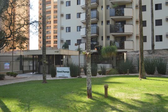 Fachada e portaria de apartamento para alugar com 4 quartos, 131m² em Jardim Sao Luiz, Ribeirão Preto