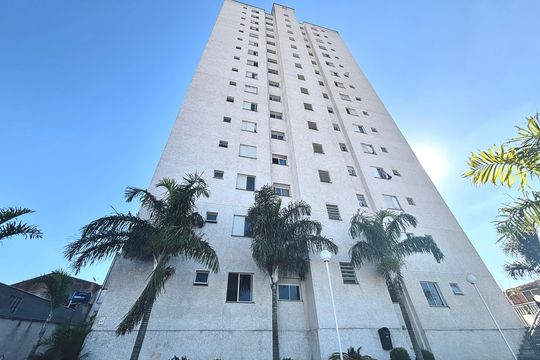 Fachada  de apartamento para alugar com 2 quartos, 49m² em Cidade Kemel, Ferraz de Vasconcelos