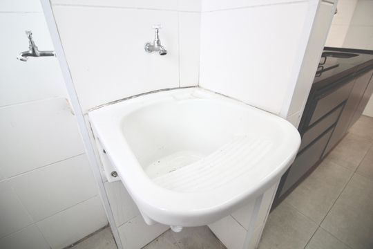 Área de serviço  de apartamento para alugar com 2 quartos, 49m² em Cidade Kemel, Ferraz de Vasconcelos