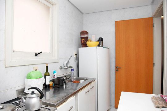 Cozinha + Área de Serviço de apartamento à venda com 1 quarto, 49m² em Centro Histórico, Porto Alegre