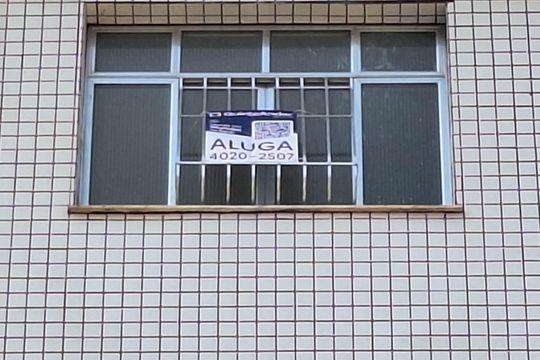 Placa de apartamento para alugar com 2 quartos, 50m² em Cubango, Niterói
