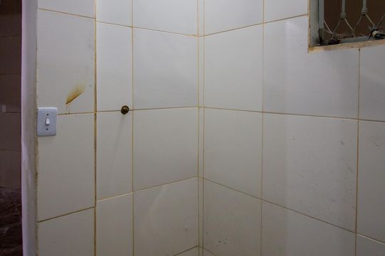 Banheiro Social de casa para alugar com 2 quartos, 60m² em Boa Vista, São Gonçalo