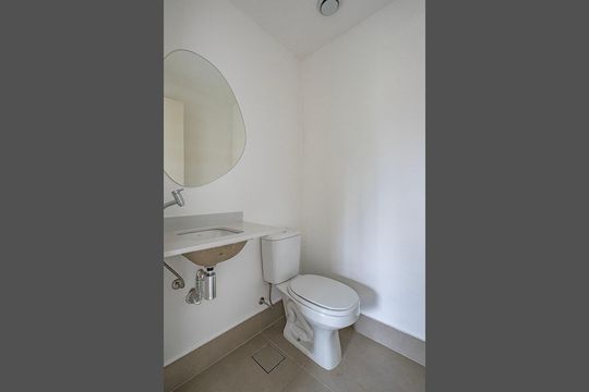 Lavabo de apartamento à venda com 2 quartos, 70m² em Sumaré, São Paulo