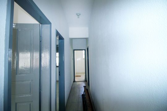Sala - Corredor de casa para alugar com 2 quartos, 90m² em Irajá, Rio de Janeiro