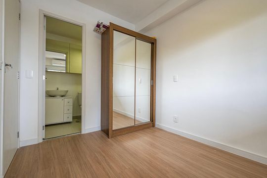Suíte de apartamento para alugar com 1 quarto, 30m² em Pinheiros, São Paulo
