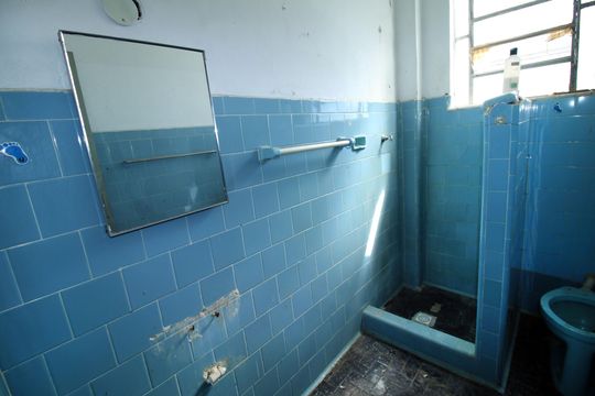 Banheiro de casa à venda com 2 quartos, 180m² em Irajá, Rio de Janeiro
