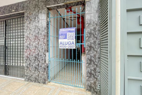 Fachada de casa para alugar com 3 quartos, 40m² em Padroeira, Osasco