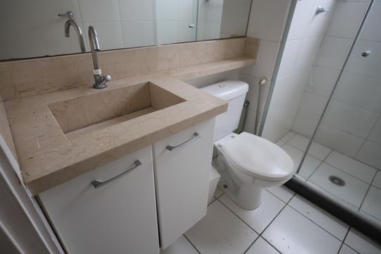 Banheiro de apartamento para alugar com 2 quartos, 62m² em Bussocaba, Osasco