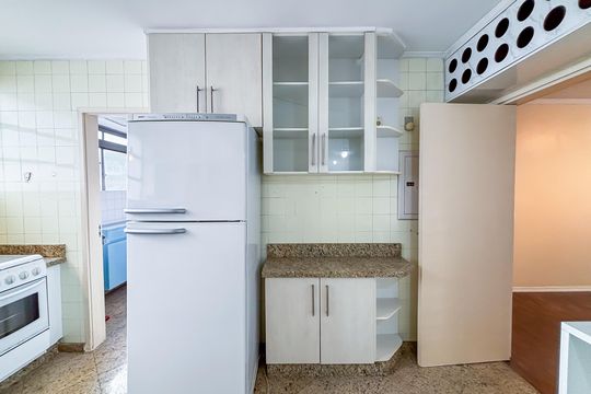 Apartamento à venda com 3 quartos, 110m² em Cerqueira César, São Paulo
