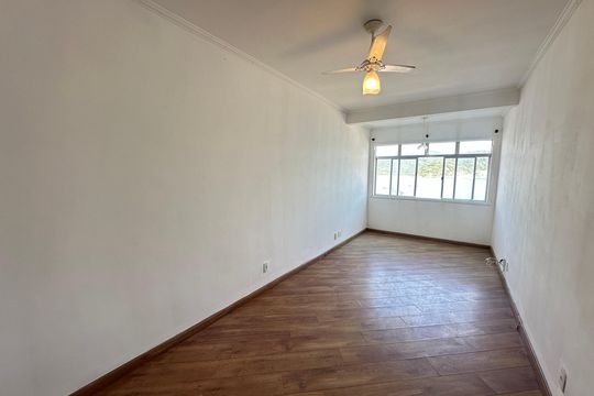 Sala de apartamento para alugar com 2 quartos, 55m² em Centro, São Vicente