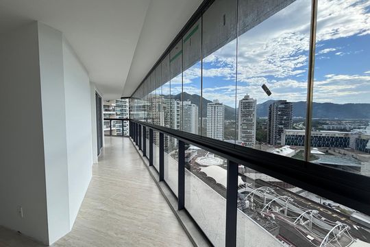 Varanda de apartamento para alugar com 2 quartos, 97m² em Recreio dos Bandeirantes, Rio de Janeiro