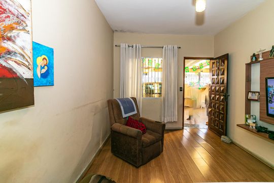 Sala de casa à venda com 4 quartos, 85m² em Parque Alto do Rio Bonito, São Paulo