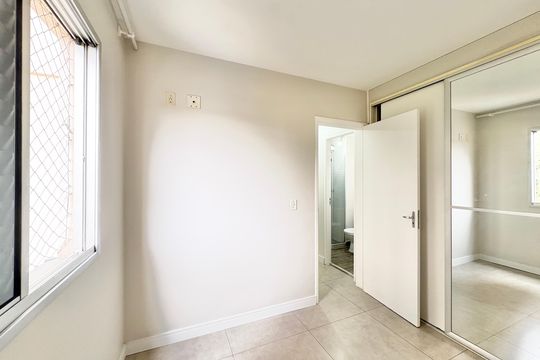 Quarto 2 de apartamento à venda com 2 quartos, 50m² em Piqueri, São Paulo